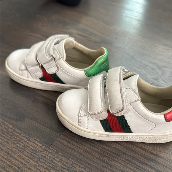Gucci Baby Sneakers - Red and Green Stripe- Size 20 (3/4) - Picture 4 of 9